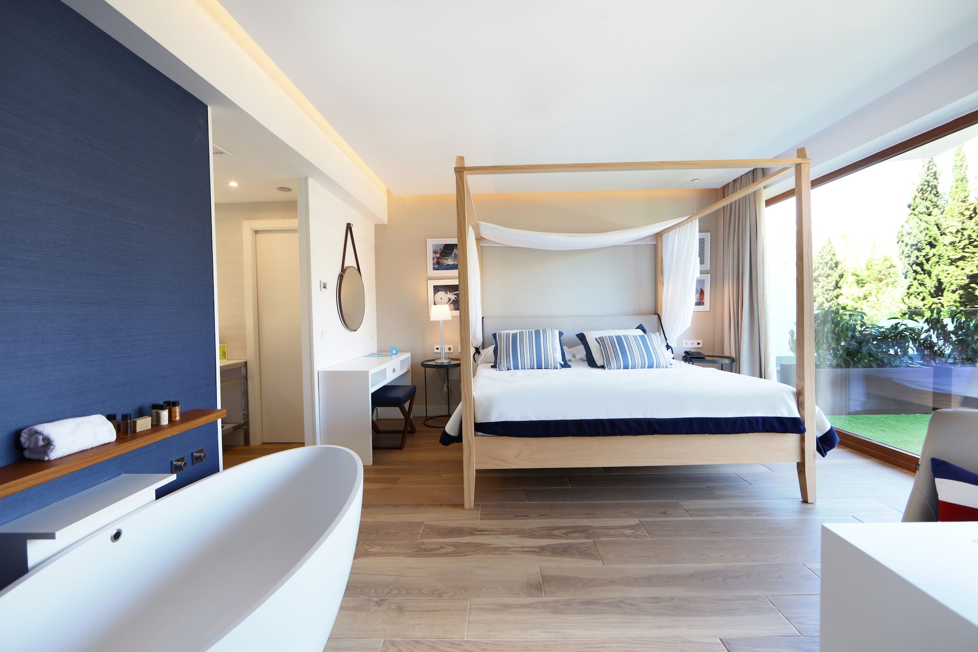 Vip, Oasis, Golf, Suite, King Bed, Living Area, Private Pool, Terrace