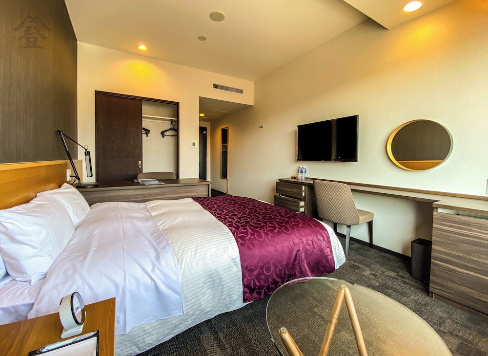 Standard, Double Bed, Mountain View, Top Floor