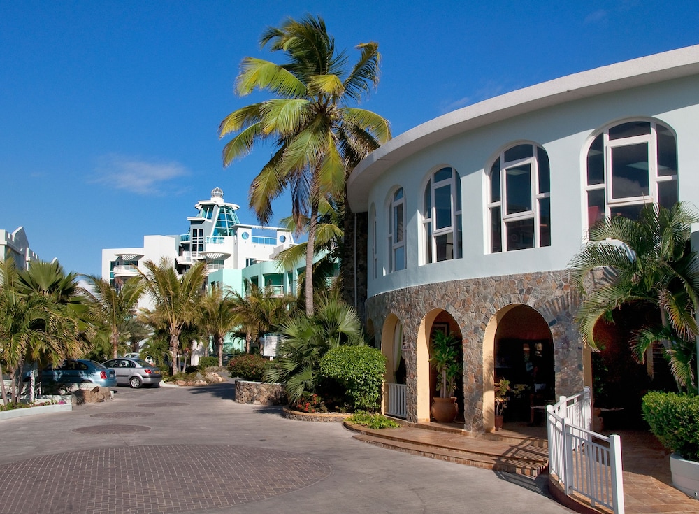 Oyster Bay Beach Resort 39/48