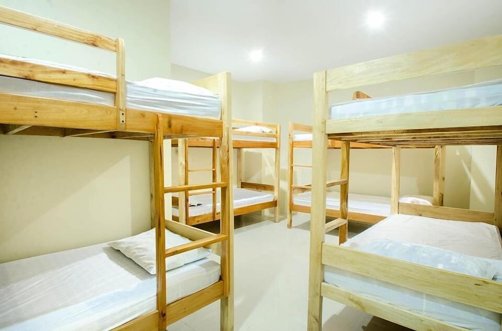 Boracay Backpackers 15/68