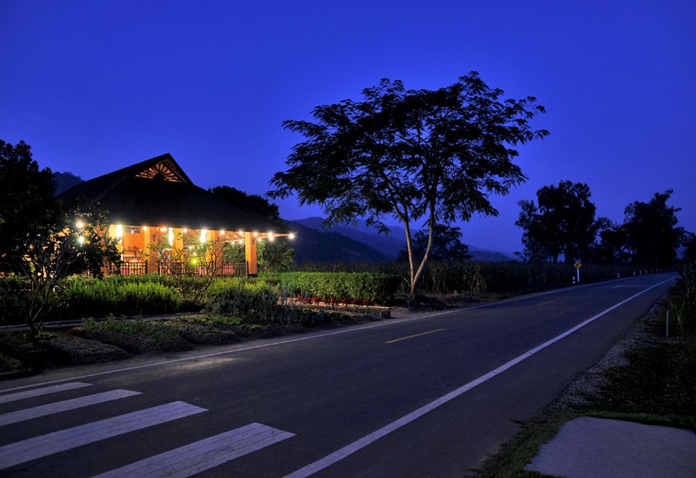 RAI SAENG ARUN RESORT 5/50