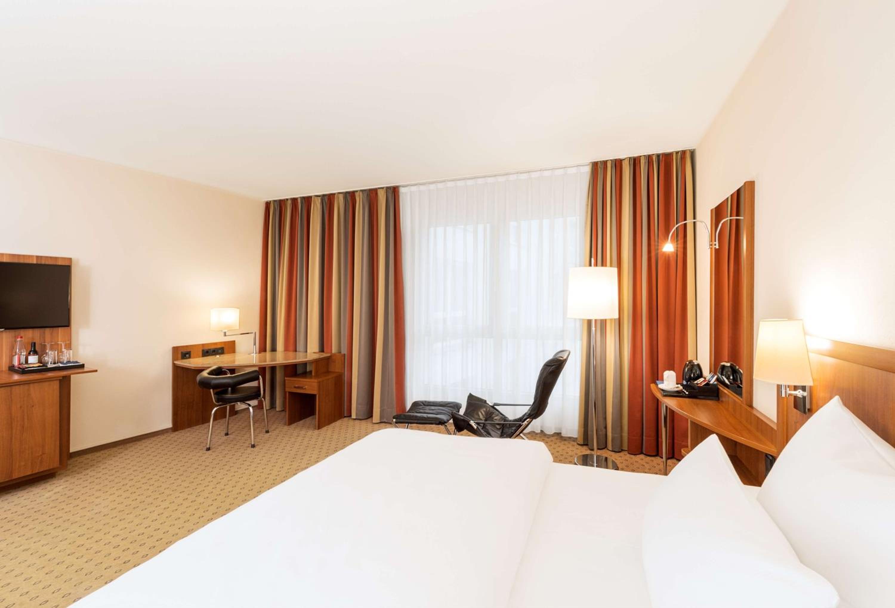 غرفة عائلية بسرير مزدوج