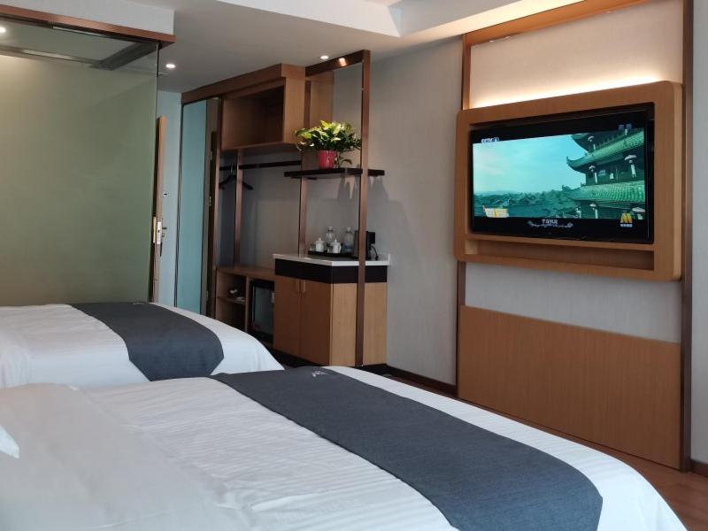 Greentree Inn Wuxi Binhu District Hudai Fuan Commercial Plaza Hotel 26/53
