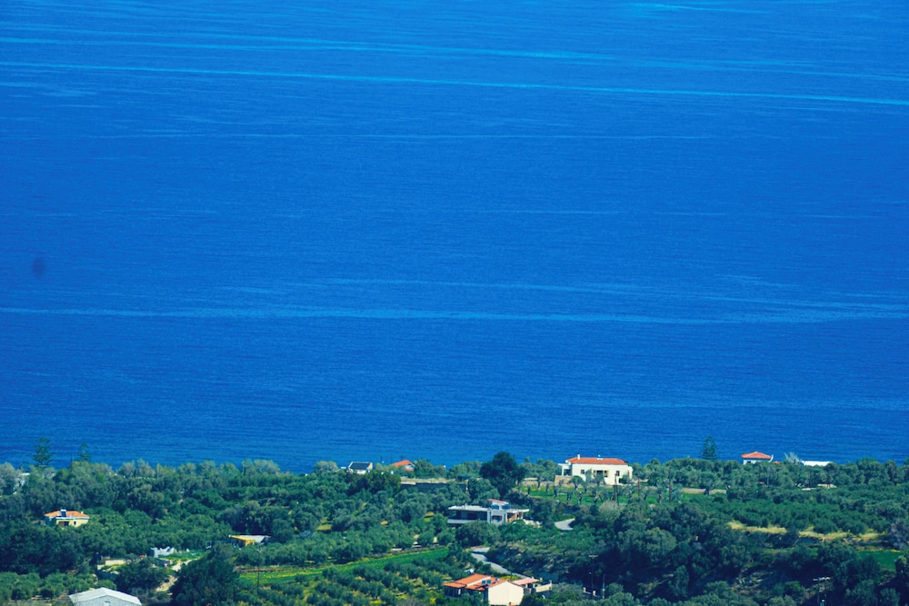 Villa Ikaros 37/50