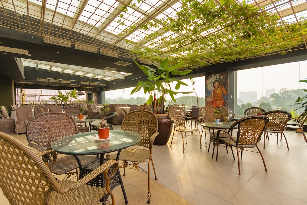 Kinta Riverfront Hotel And Suites 40/63