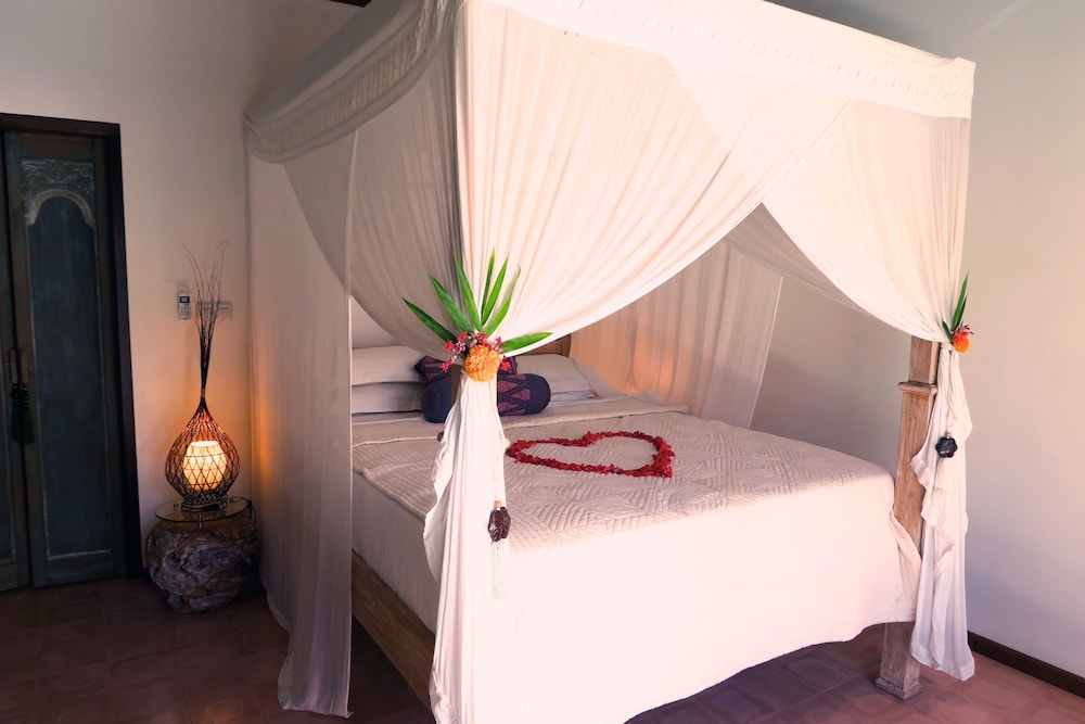 Cili Emas Oceanside Resort 14/50