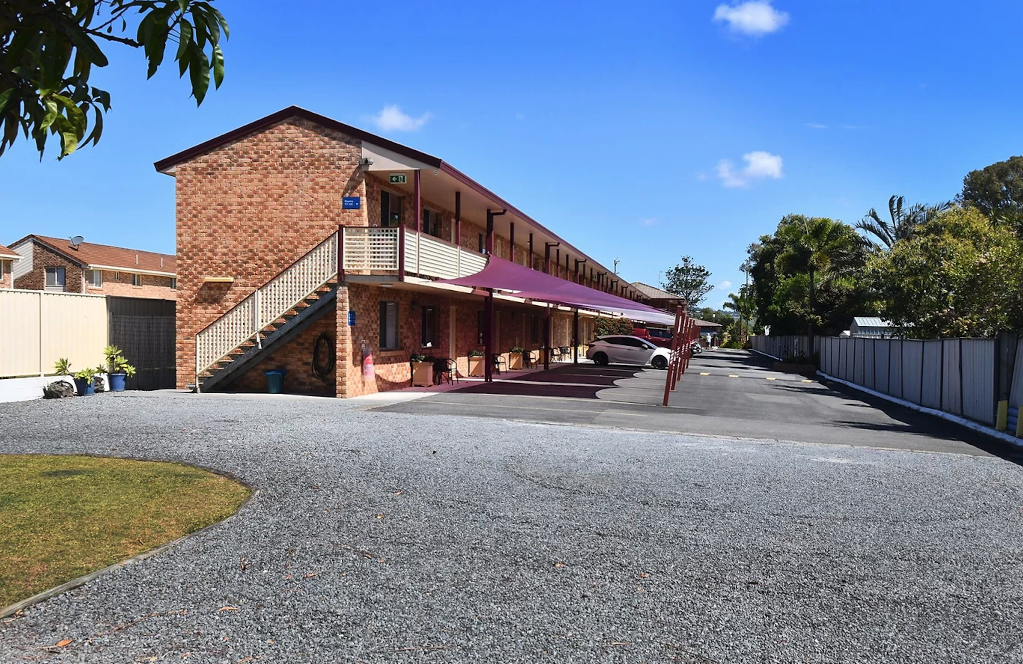 Kennedy Drive Airport Motel 38/44