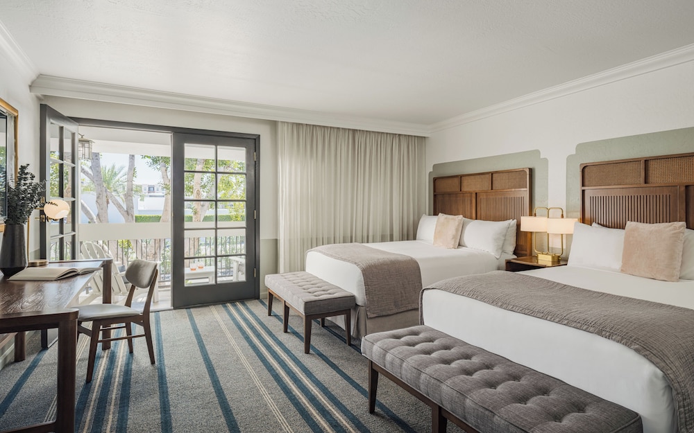 Room, 2 Queen Beds, Patio