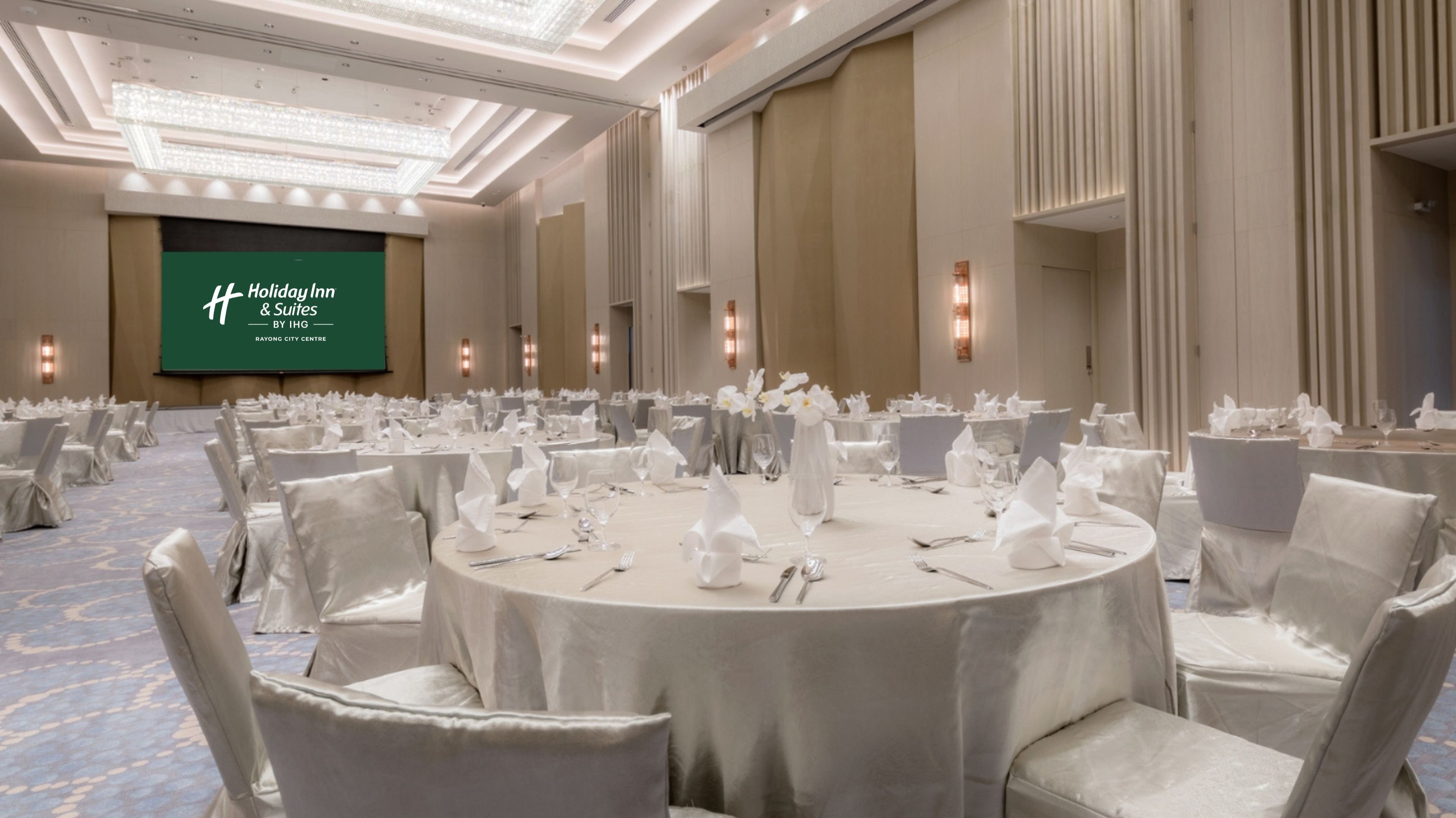 Holiday Inn & Suites Rayong City Centre 67/77