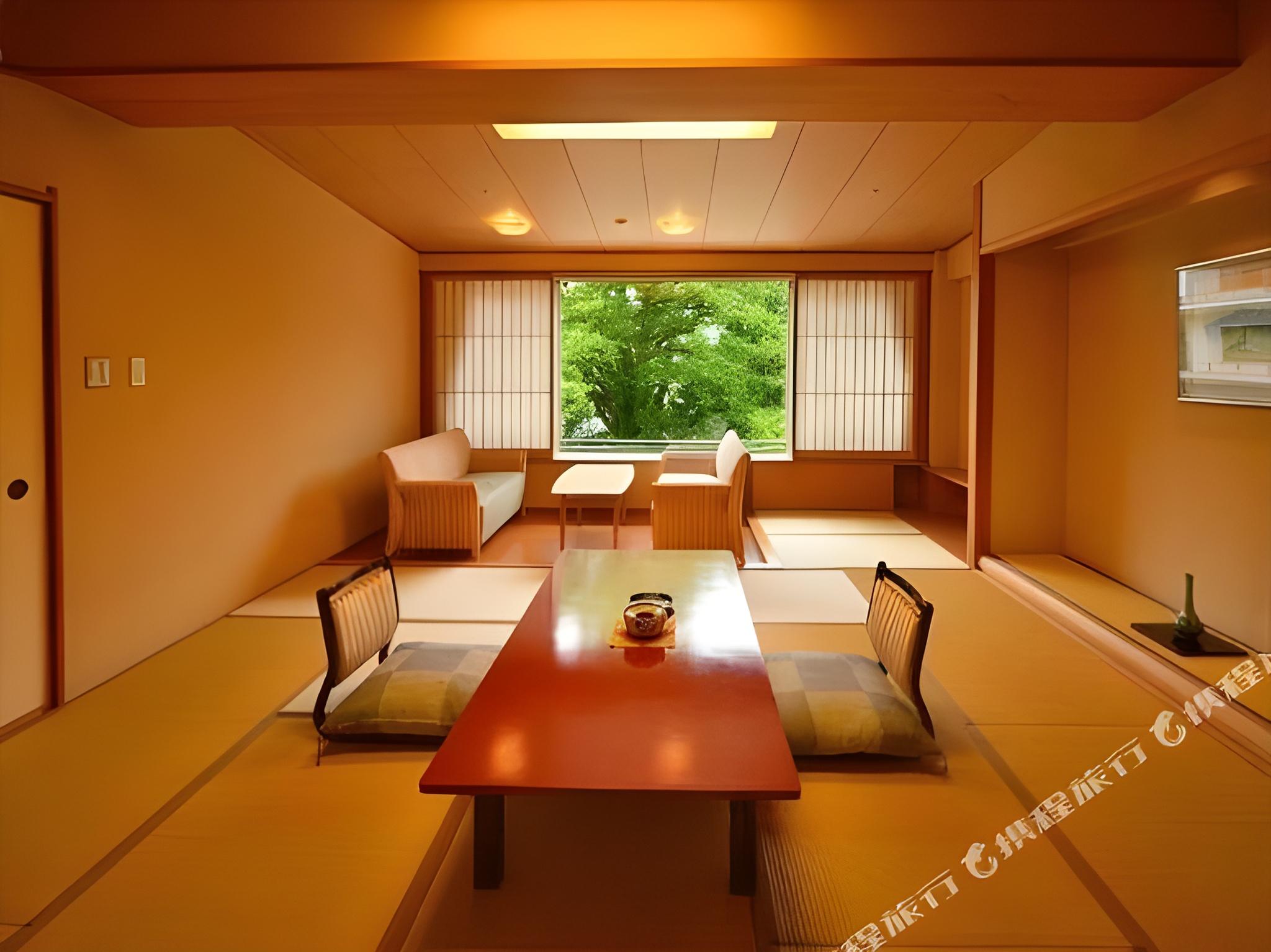 HOTEL NEW MITOYA 48/52