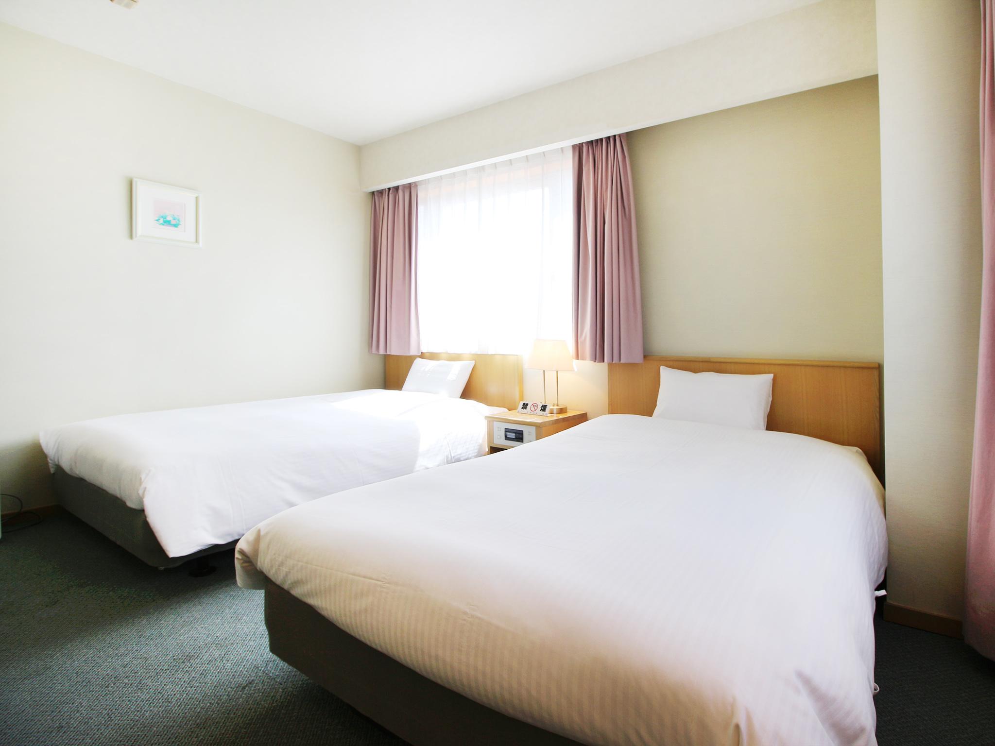 Semi Room, 2 Semi Double Beds