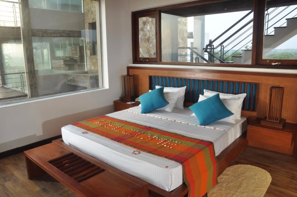 DELUXE, DOUBLE BED, SEA VIEW, BALCONY