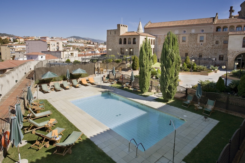 Parador de Plasencia 58/65