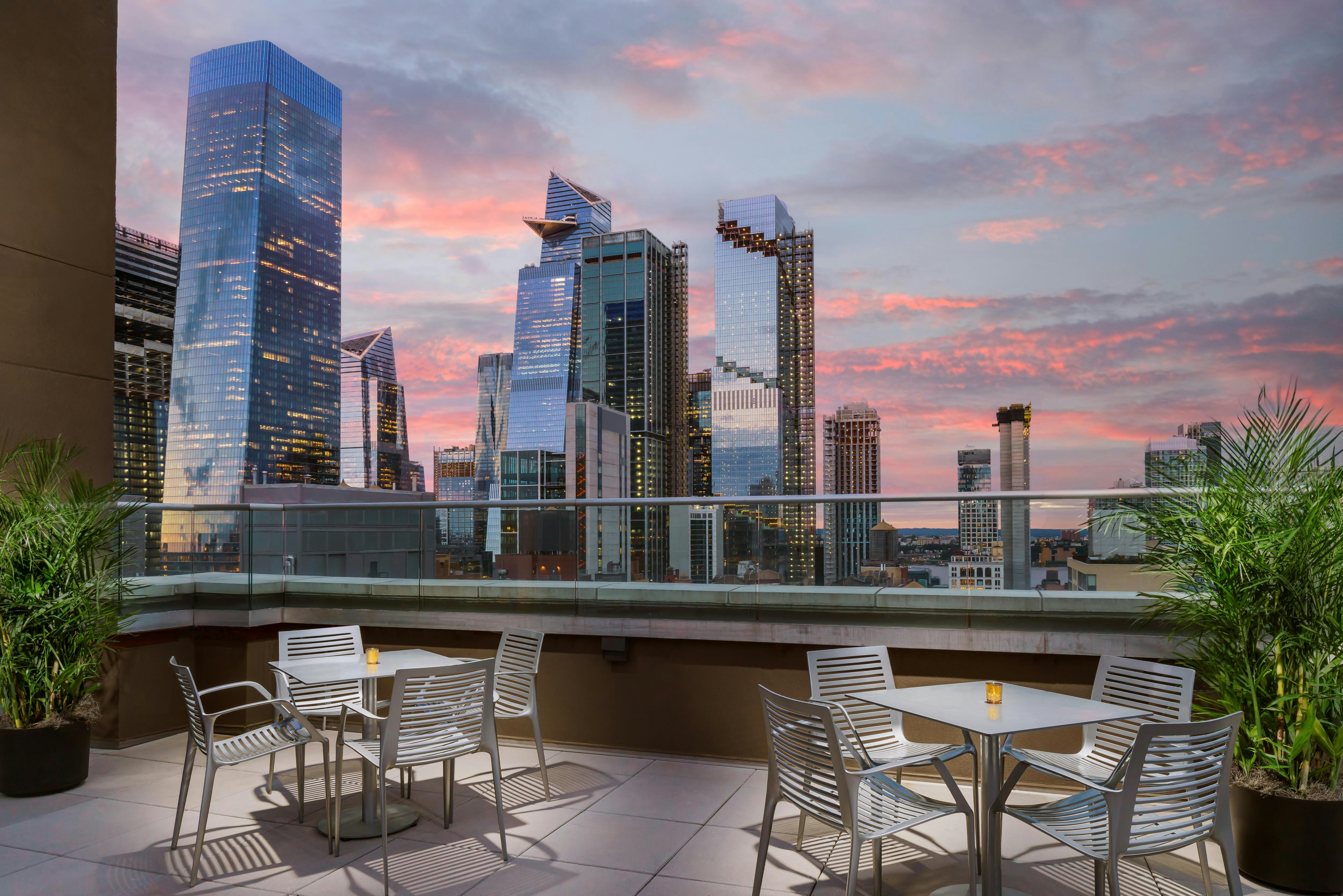 Doubletree by Hilton New York Times Square South 10/16