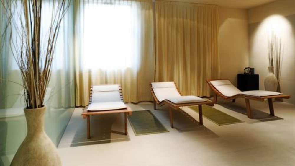 Grand Hotel Mediterranee 32/64