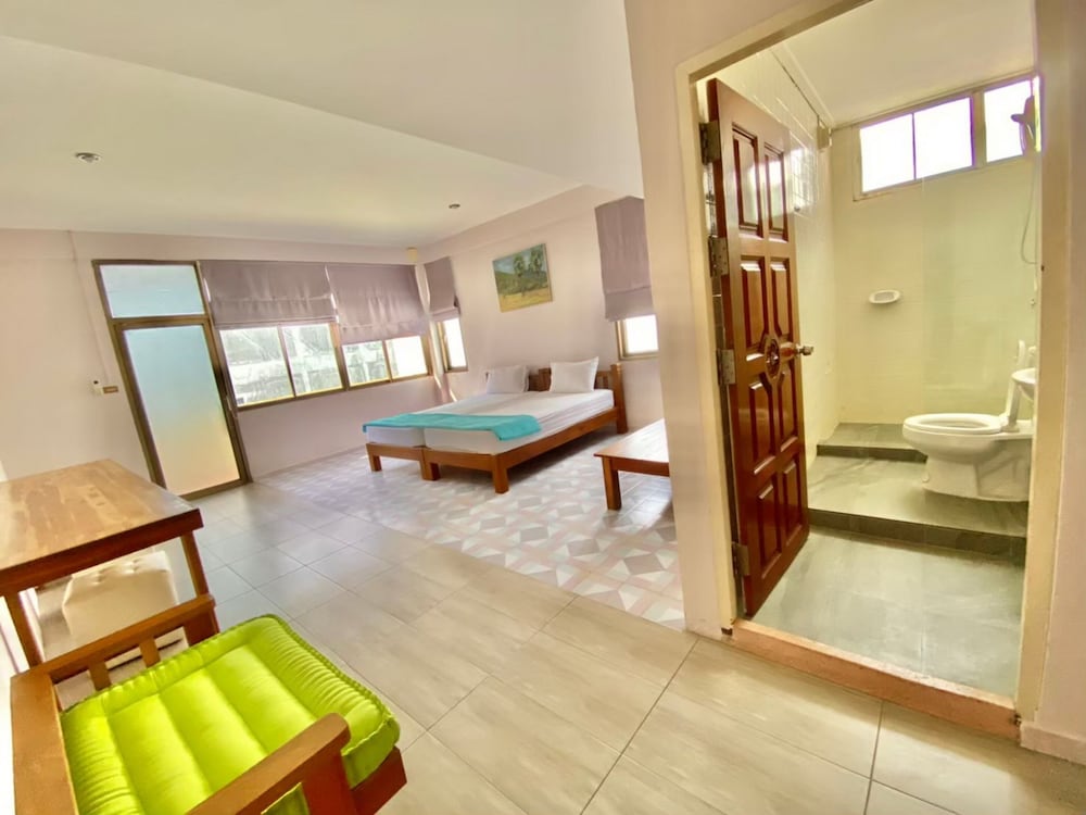No.7 Guest House 44/61