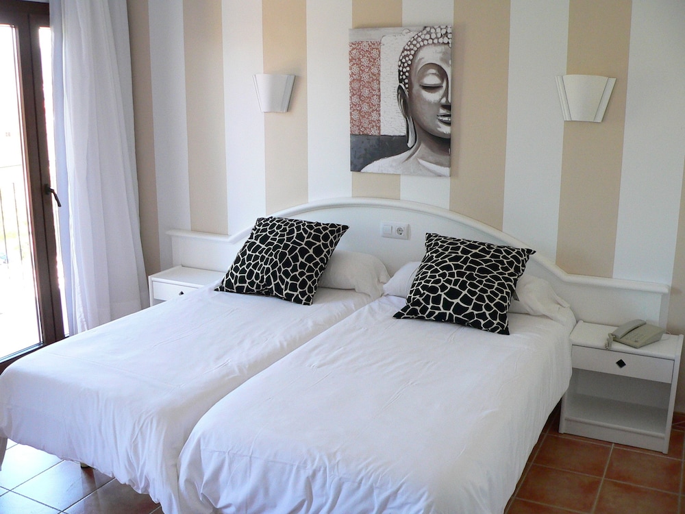 Bon Repos Hotel 28/58
