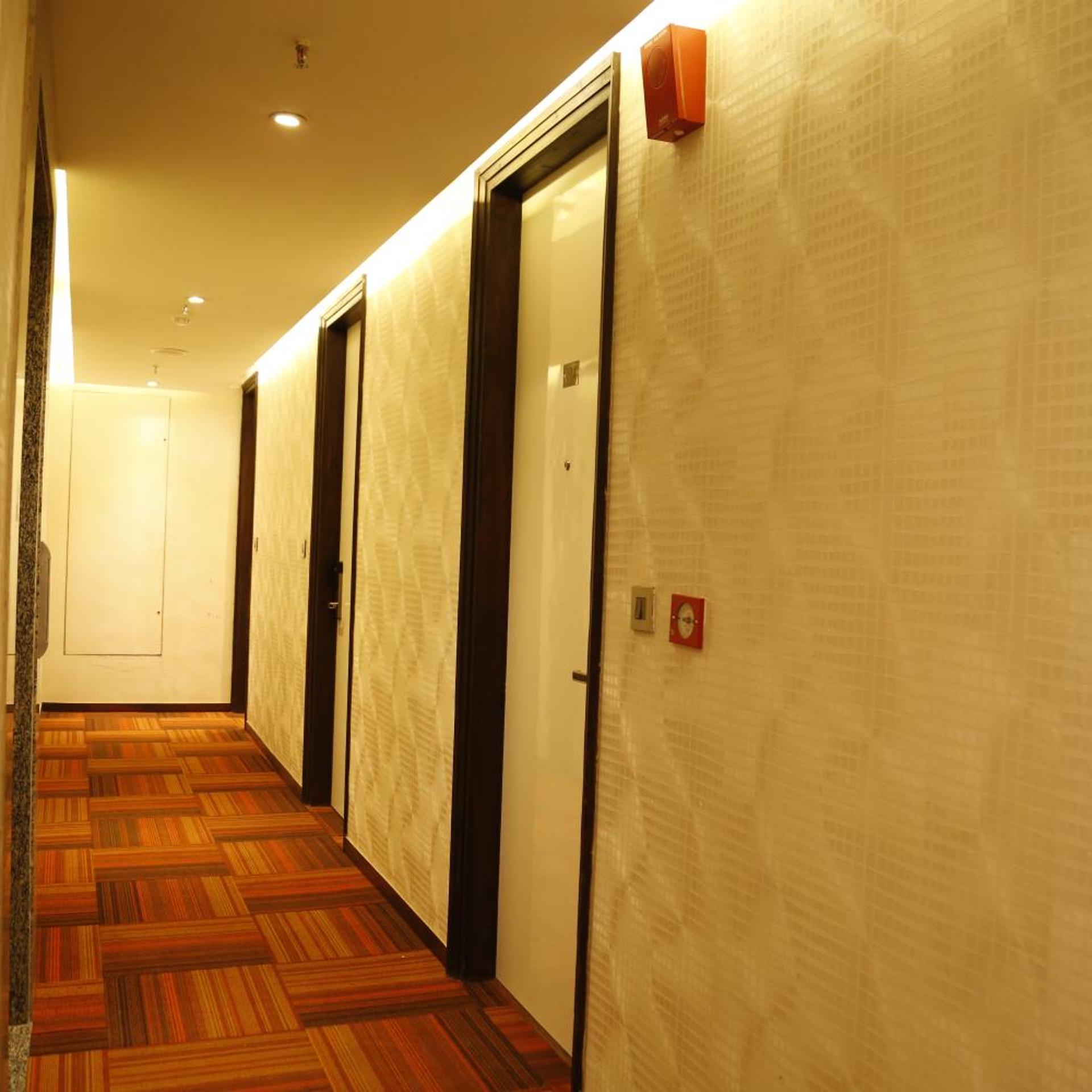 HOTEL ORANGE 17/27