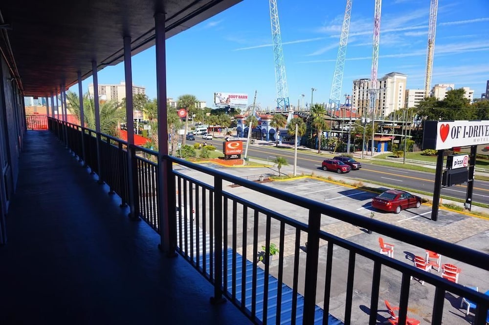 Travelodge by Wyndham Orlando / Heart of International Drive 6/38