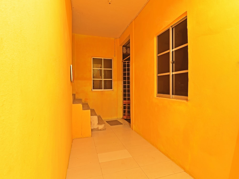 Capital O 90664 Rabi Hotel 25/36