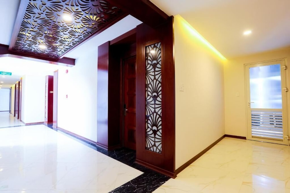 Dao Ngoc Hotel 33/47