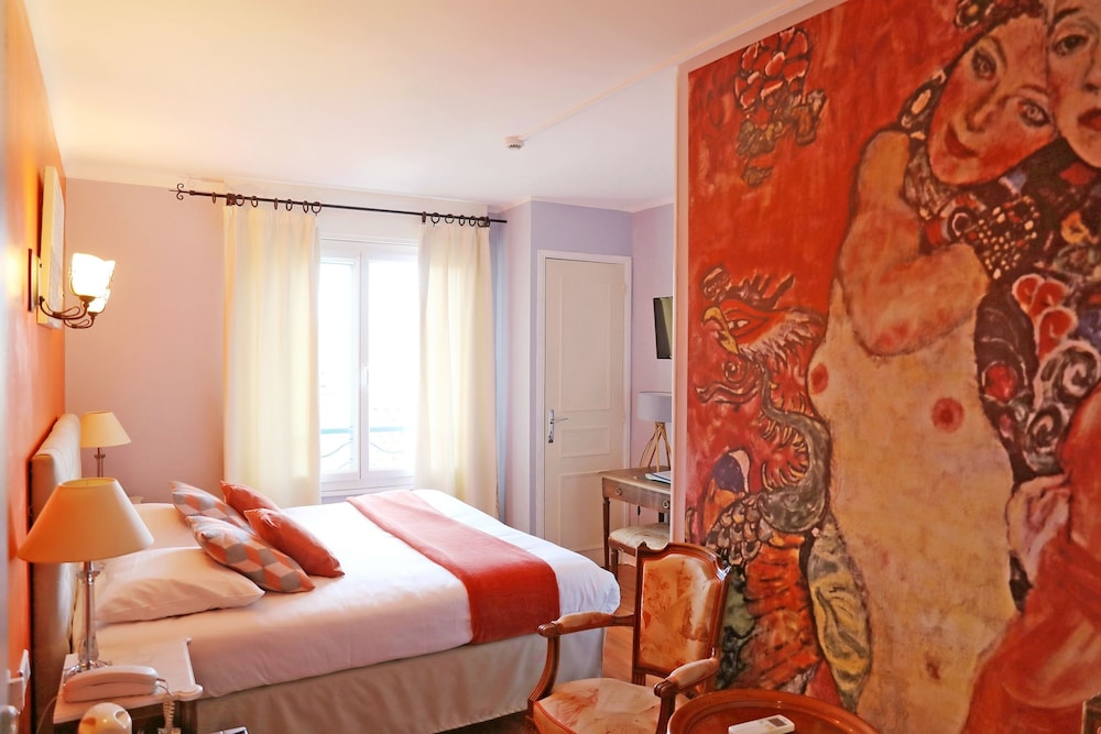 HOTEL LES PASTELIERS 26/65