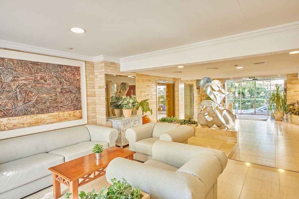 Ben Hur Apartments 54/74