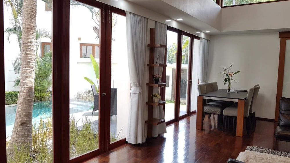 Pranaluxe Pool Villa Holiday Home 34/41