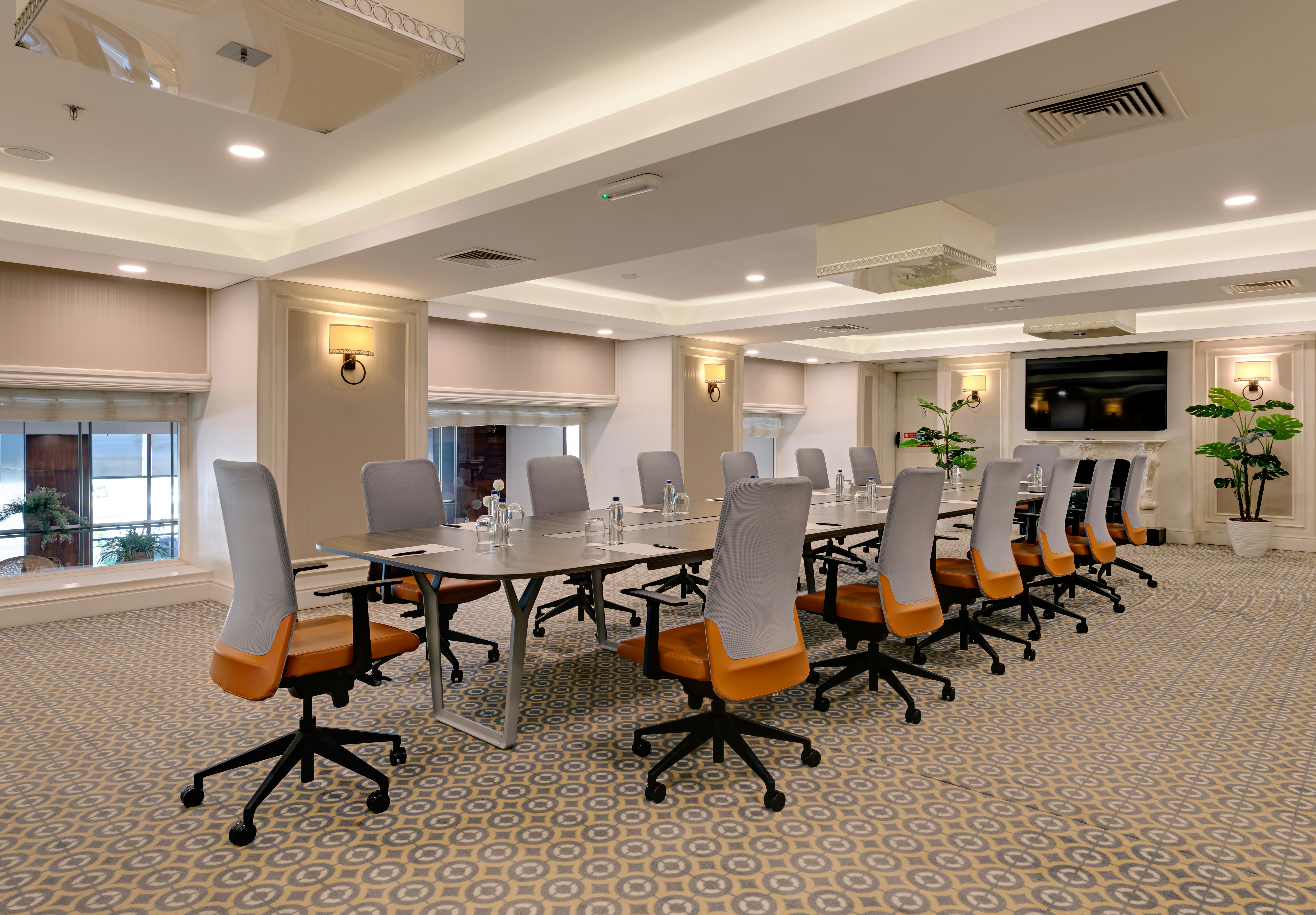 Doubletree By Hilton Hotel Van 80/87