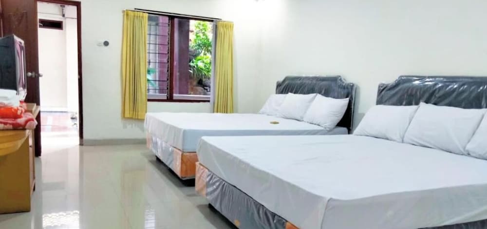 Satya Graha Hotel 37/79