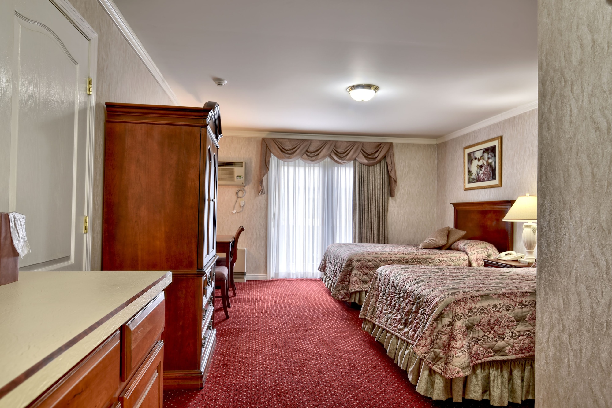 Valley, Deluxe, 2 Double Beds
