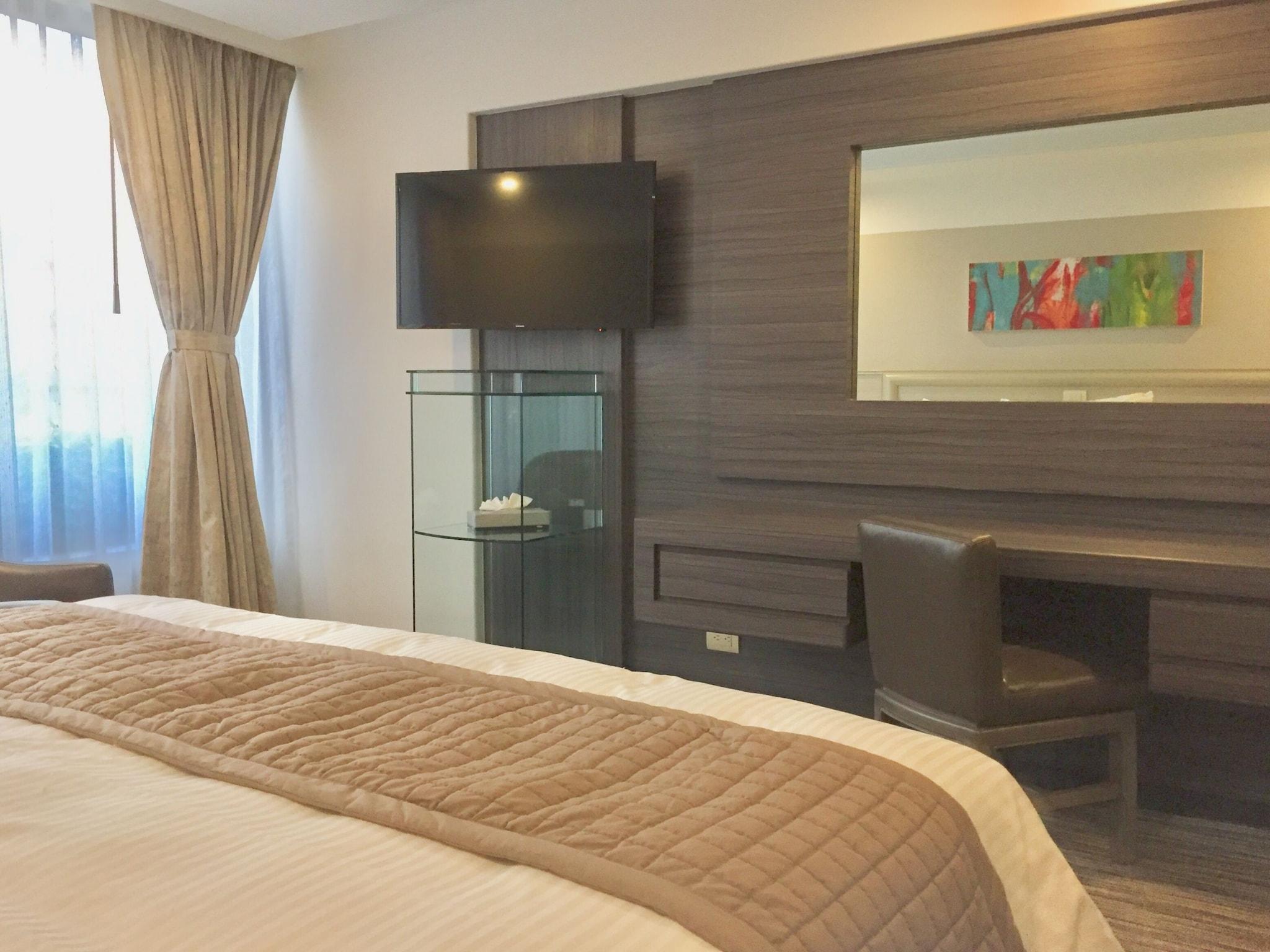 Room, King Bed