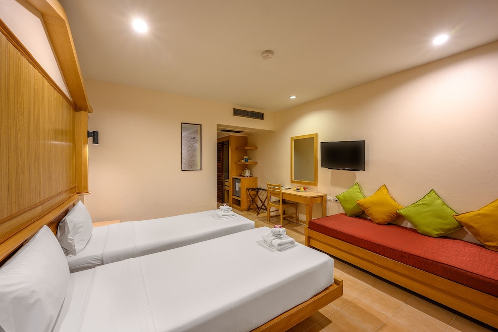 PREMIUM, DOUBLE OR TWIN BED