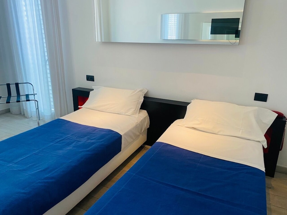 STANDARD, DOUBLE OR TWIN BED