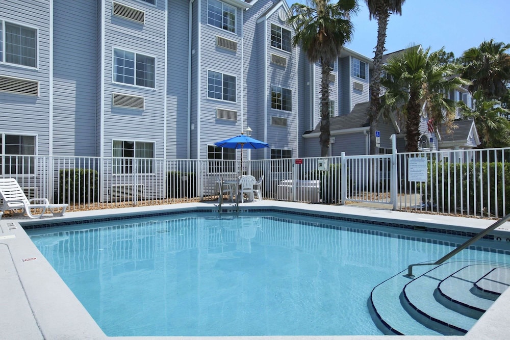Microtel Inn & Suites by Wyndham Palm Coast I-95 4/29
