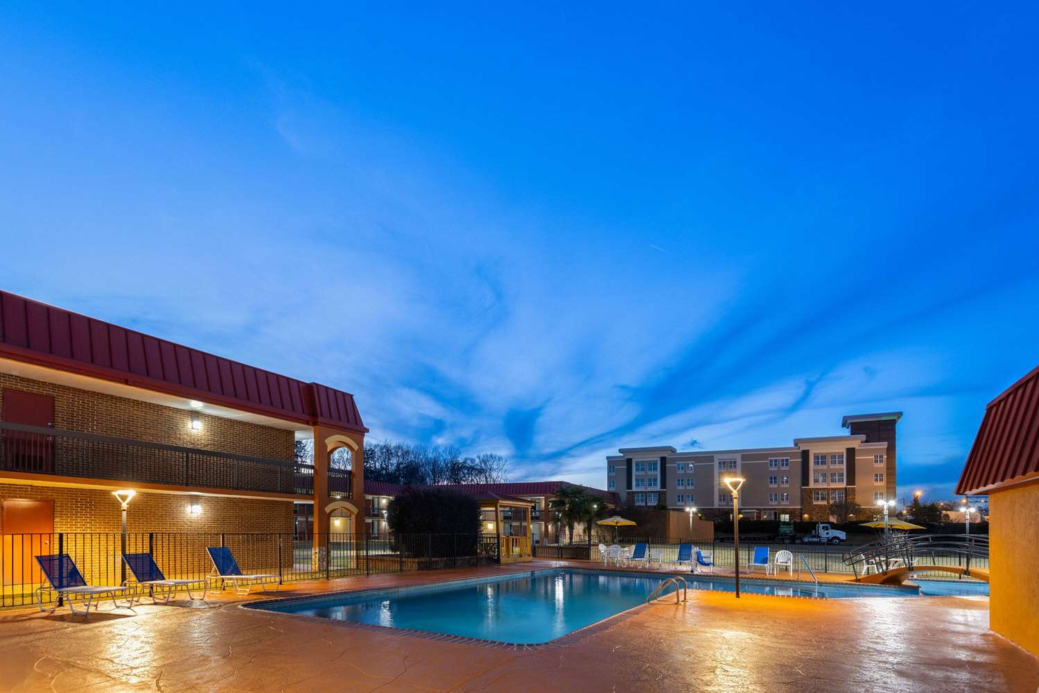Days Inn by Wyndham Forsyth 5/21