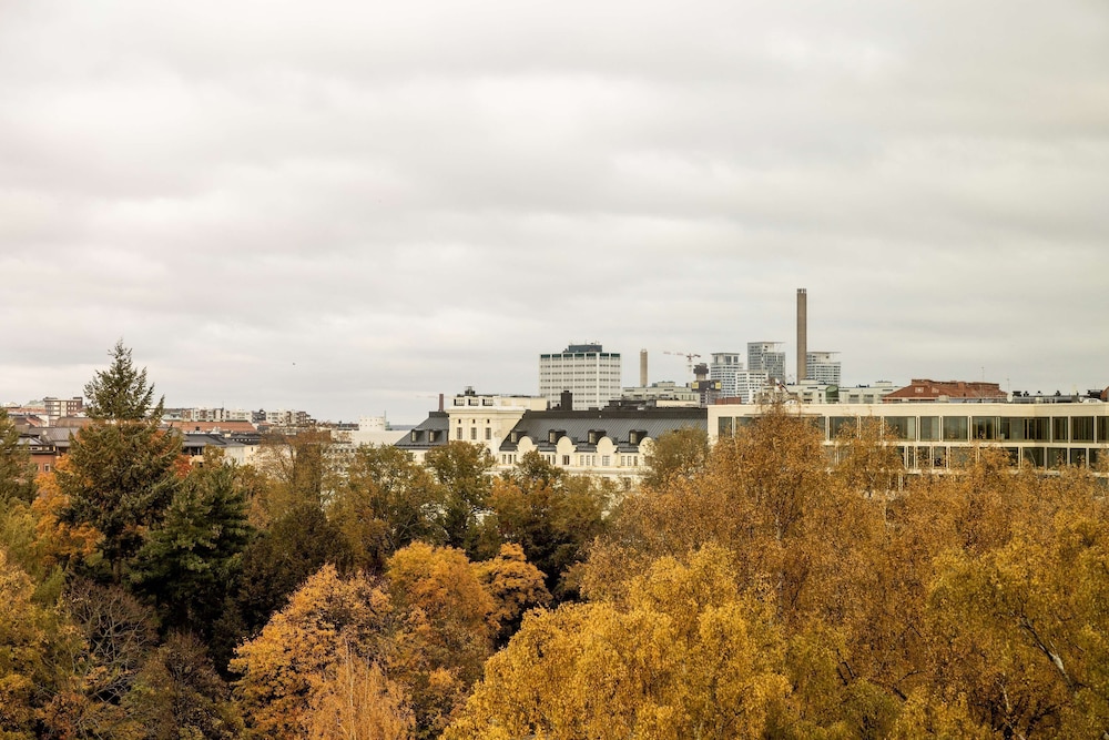 Radisson RED Helsinki 64/66