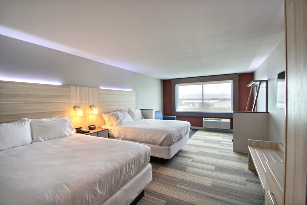 Standard, 2 Queen Beds