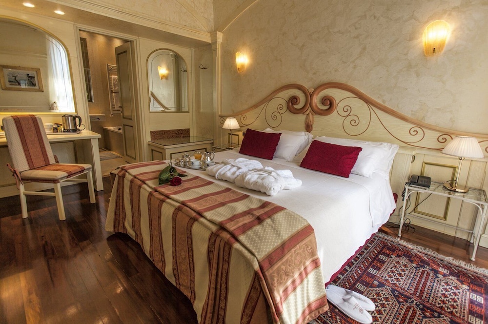 Hotel Colomba D Oro 31/79