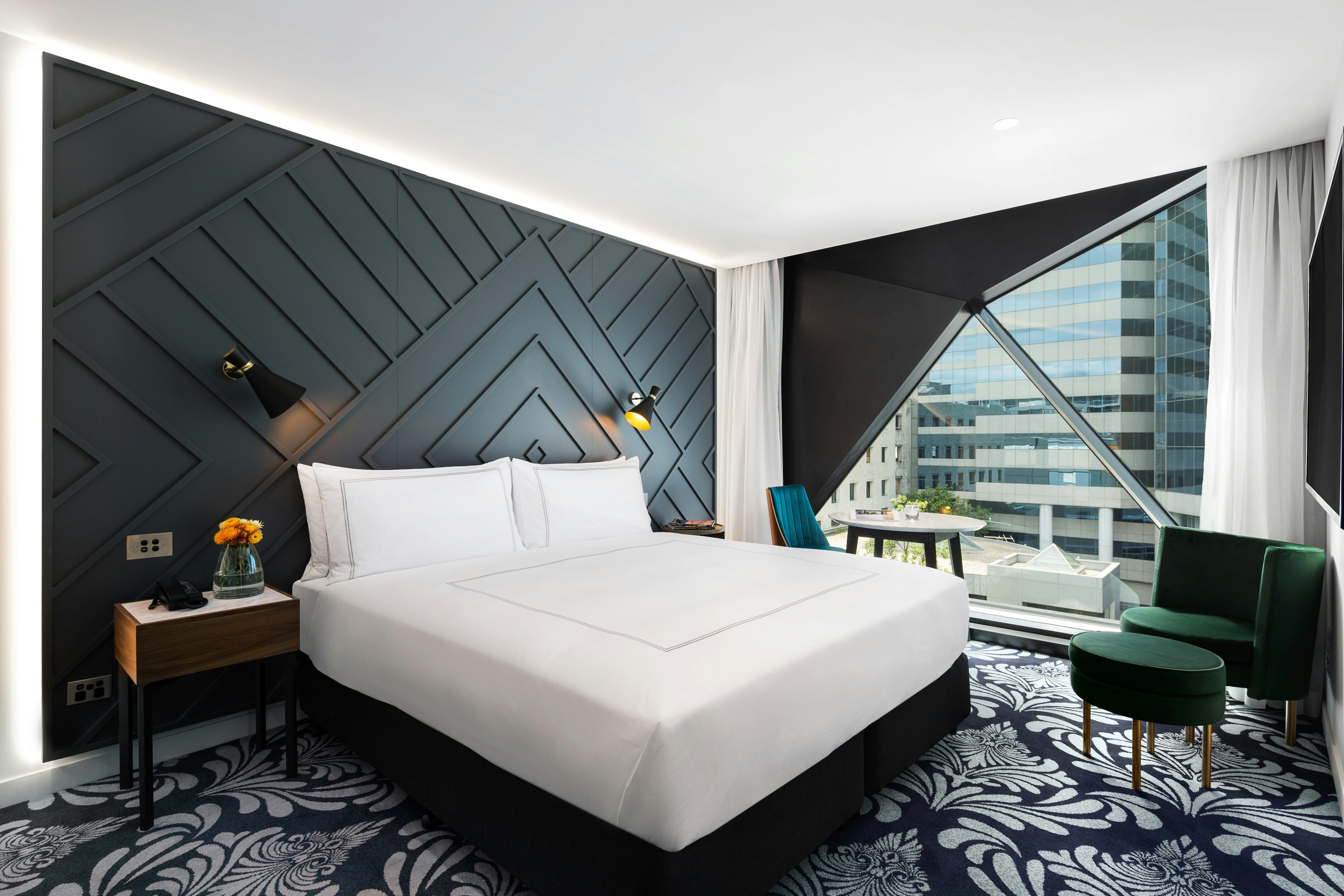 BANKSIA, PLUS, DELUXE, KING BED