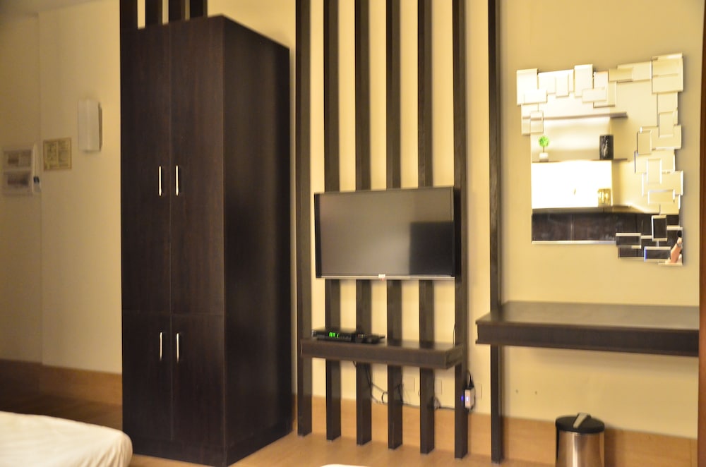 Oriental Zen Suites 43/50
