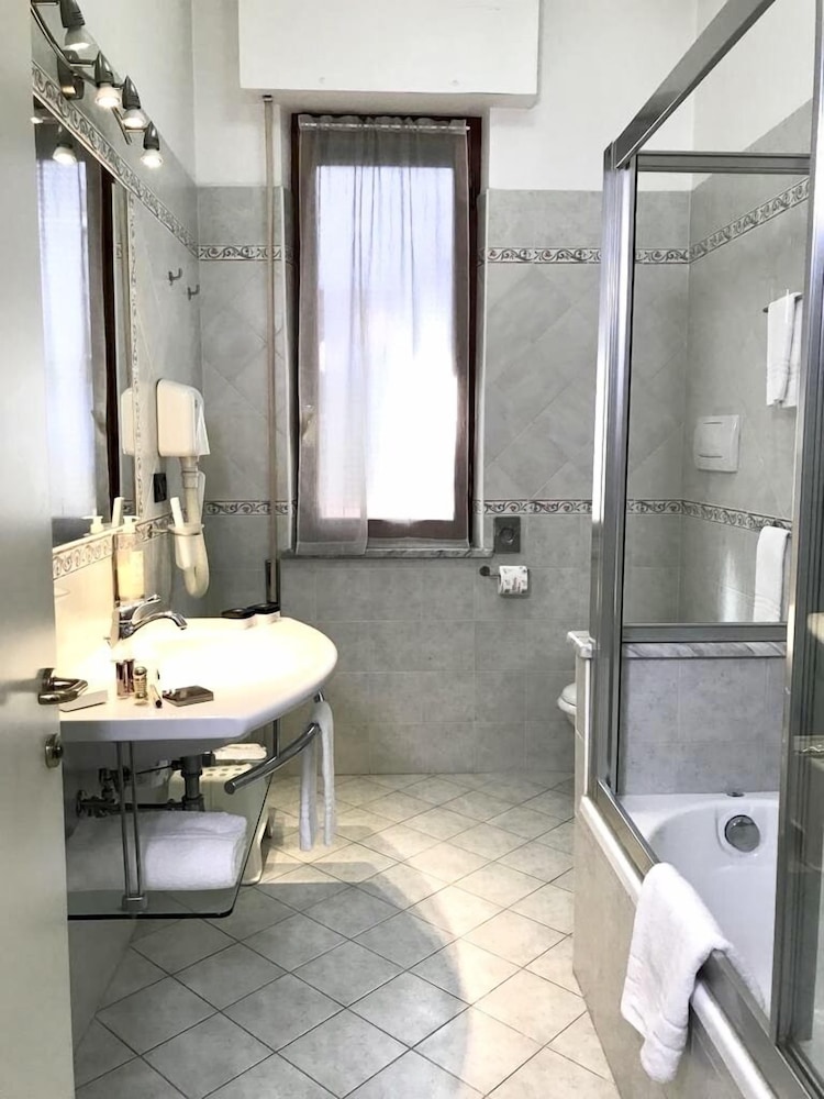 غرفة أساسية بسريرين منفصلين بشرفة، Gardenia Hotel 3/5