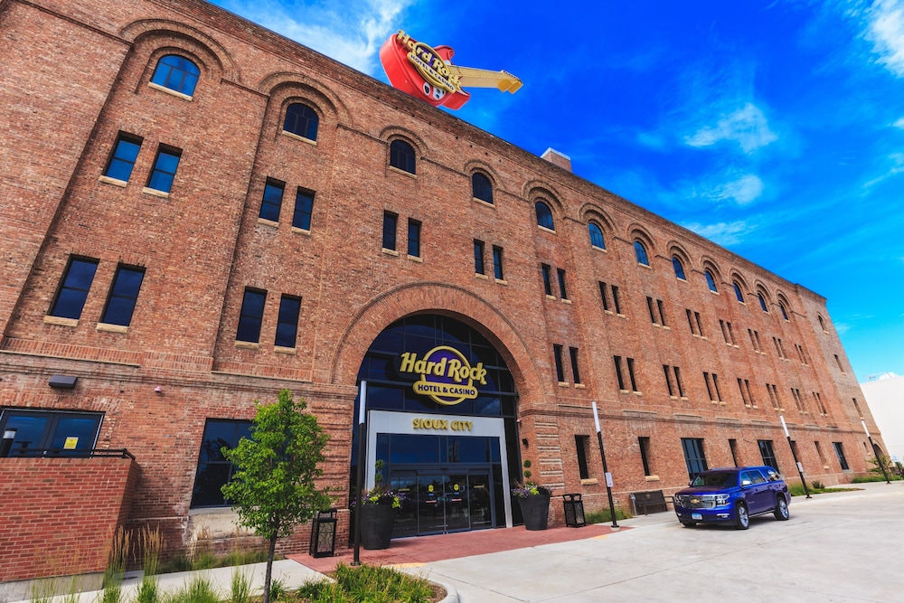 Hard Rock Hotel & Casino Sioux City 5/66