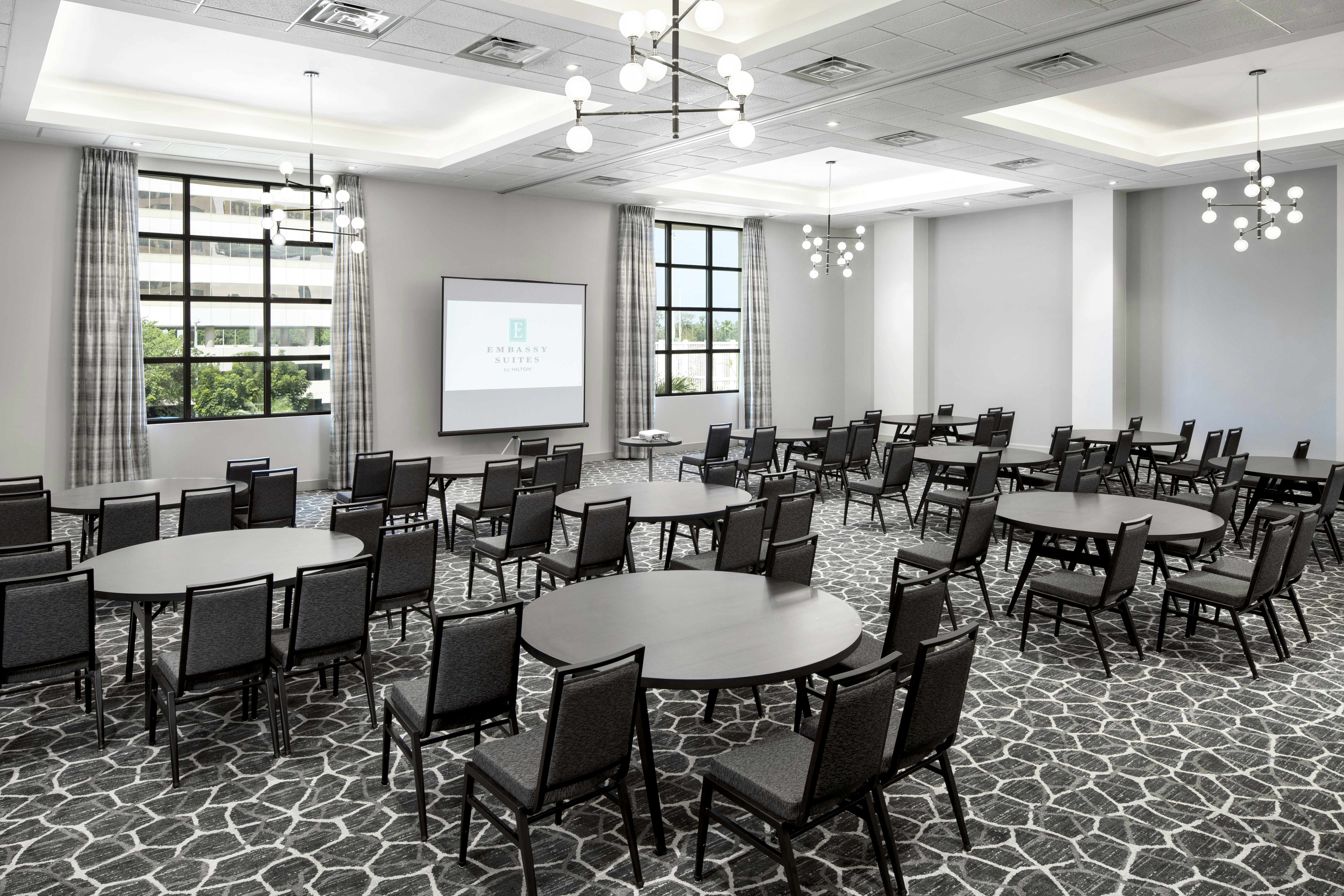 Embassy Suites By Hilton Tampa Airport Westshore 56/61