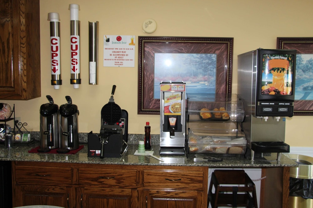 Jameson Inns Perry 18/20