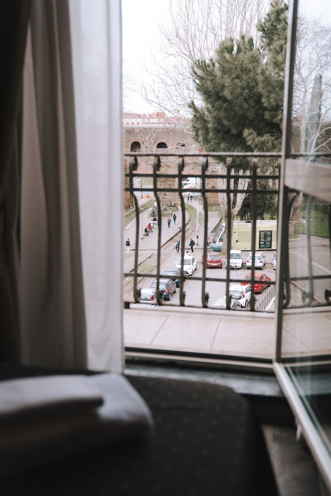 Hotel Latinum 43/57