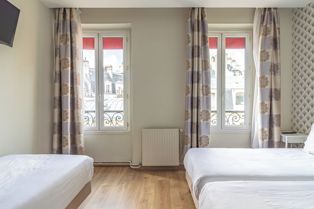 Hotel Riviera 8/50