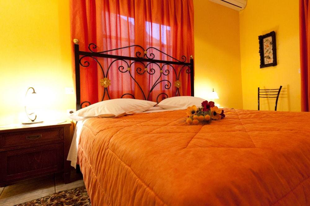 Room, Double Bed, Balcony