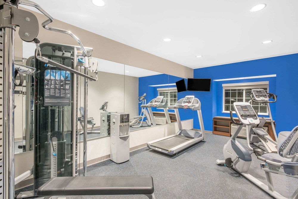 Microtel Inn And Suites By Wyndham Binghamton 20/34