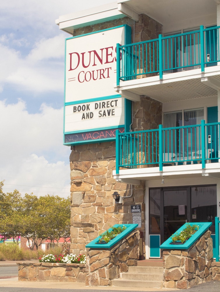 The Dunes Motel 12/40